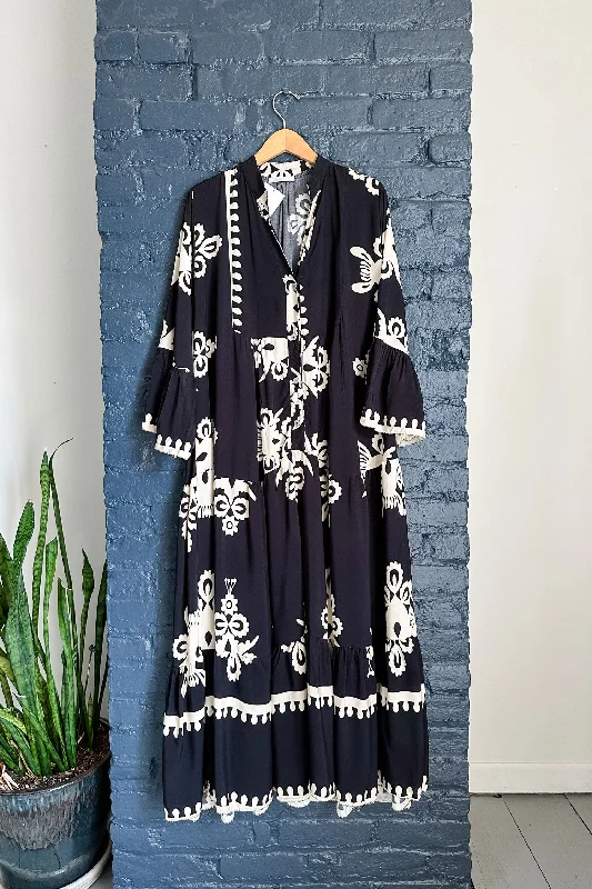 Talia Dress In All Black + White