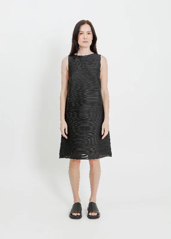 RICKI PLEAT DRESS / BLACK