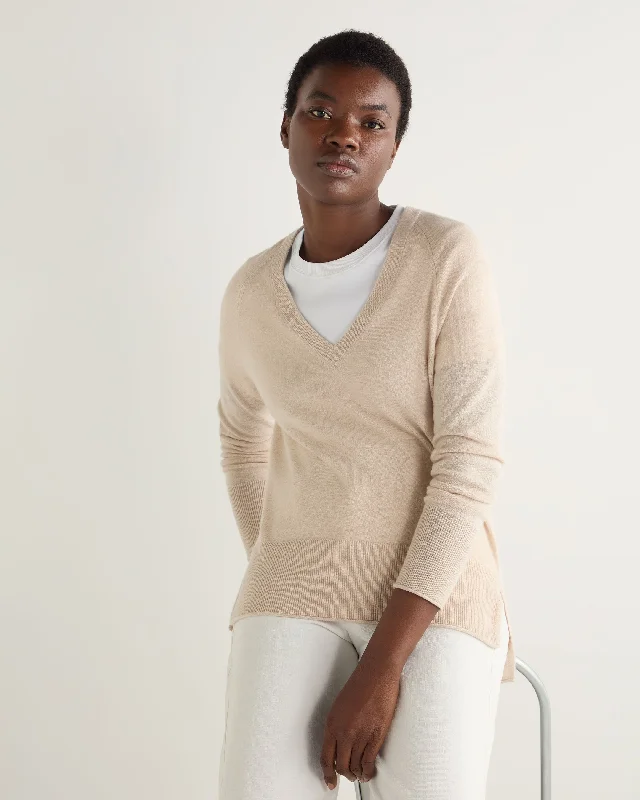 Women's Relaxed V Neck Cashmere Jumper Ecru White Rayon Fabric Velvet Fabric Corduroy Fabric Women's Relaxed V Neck Cashmere Jumper Ecru White Rayon Fabric Velvet Fabric Corduroy Fabric