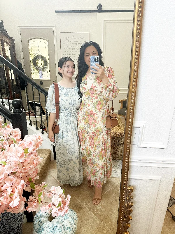 Delia Floral Maxi Dress Chic Summer Floral Maxi Dress