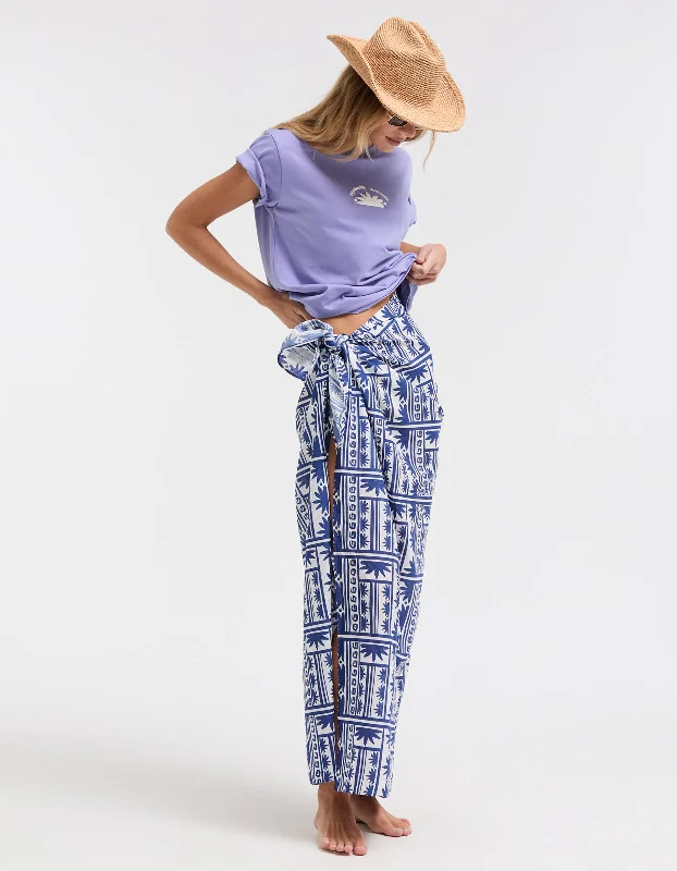 Celestial Sundance Sarong - Blue/White pleated skirt texture