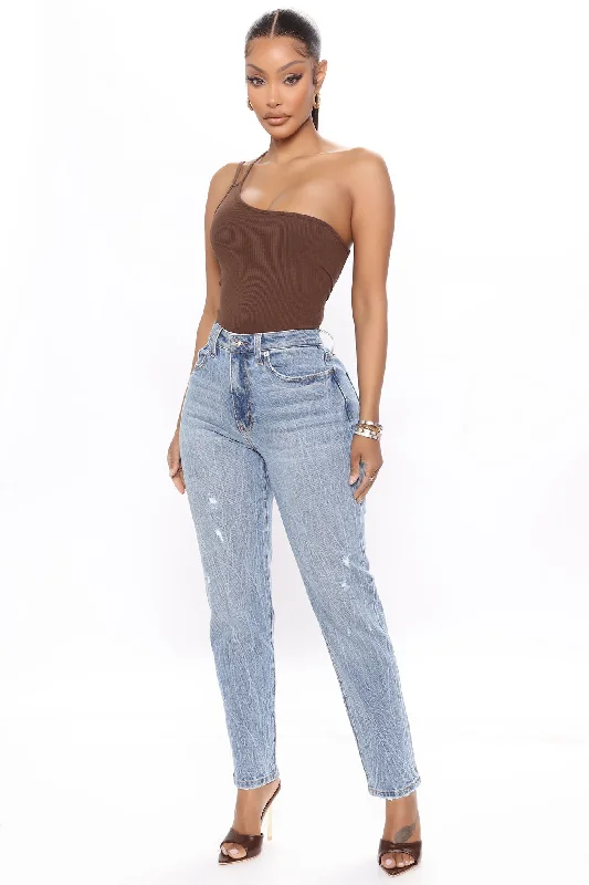 Made Ya Look Mom Jeans - Light Blue Wash Fashionable Slim Fit Jeans